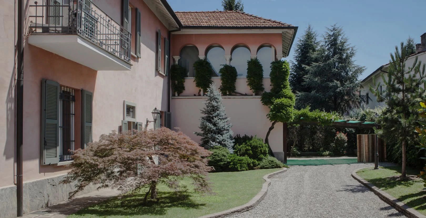 Ascoltare. Cercare. Sorprendere.